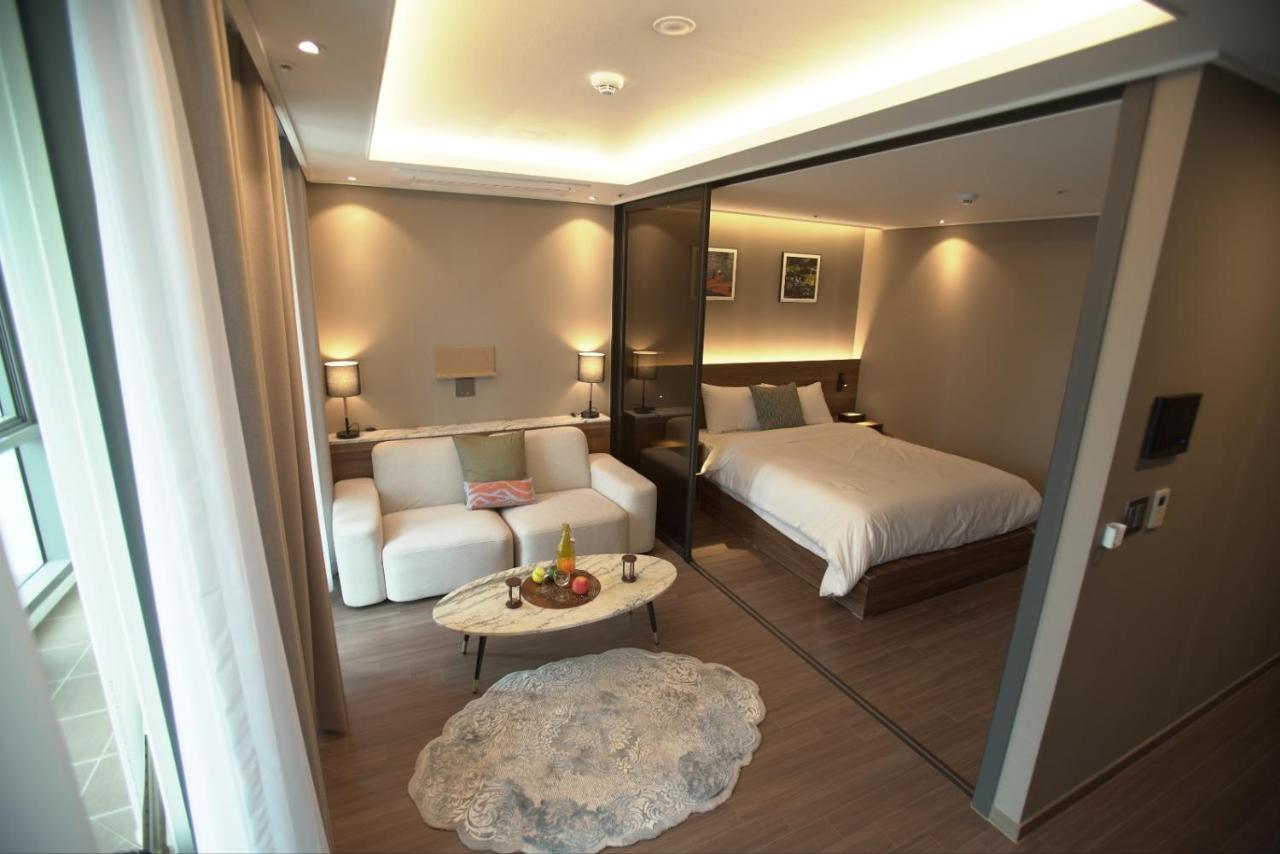 Sienna Ambassador Residence Busan Exterior photo